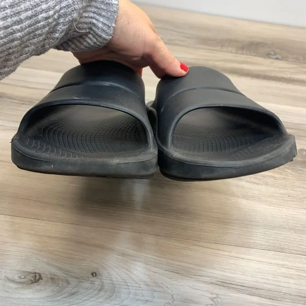 EUC OOFOS OOahh Recovery Sandals‎ Slide On Black Women's 13 Men's 11 EU 44